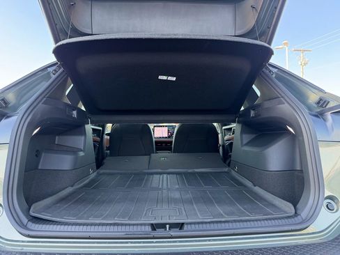 Used 2026 Volkswagen Tiguan SEL R-Line image 10