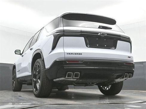 New 2026 Chevrolet Traverse RS w/ LPO, Floor Liner Package image 85