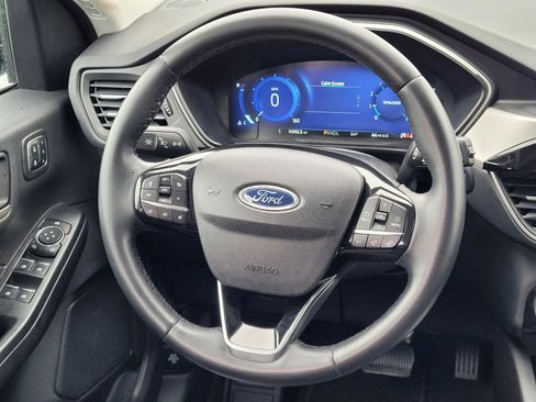 Used 2022 Ford Escape SEL w/ Technology Package AWD/4WD image 29