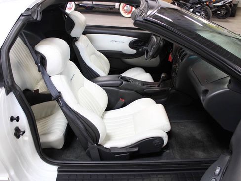 Used 1994 Pontiac Firebird Coupe RWD image 28