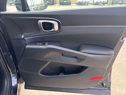New 2026 Kia Sorento LX image 18