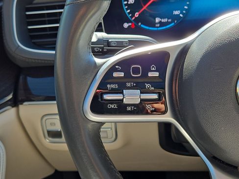 Used 2020 Mercedes-Benz GLS 450 4MATIC image 21