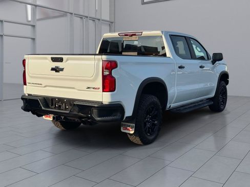 Used 2023 Chevrolet Silverado 1500 ZR2 w/ Technology Package AWD/4WD image 6