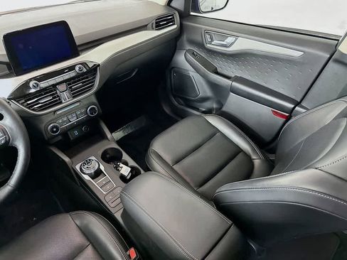 Certified 2020 Ford Escape SEL image 11