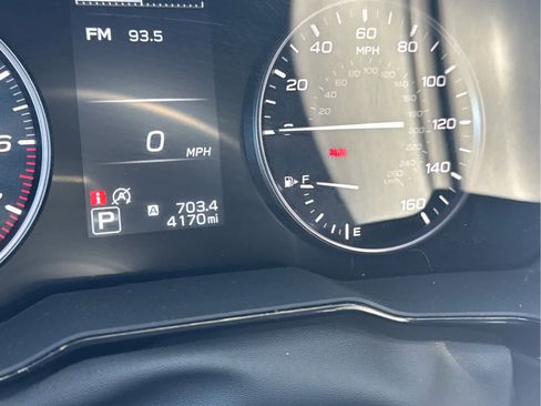 Used 2025 Subaru Outback Premium image 12