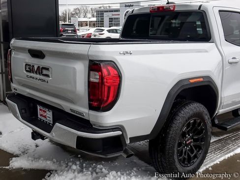 New 2026 GMC Canyon Elevation w/ Convenience Package AWD/4WD image 8