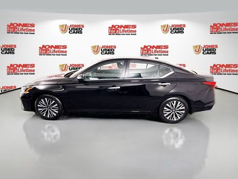Certified 2024 Nissan Altima 2.5 SV FWD image 13
