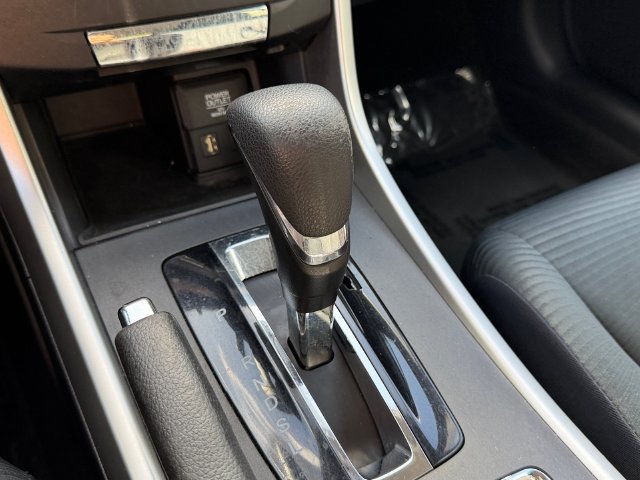 Used 2015 Honda Accord LX image 16