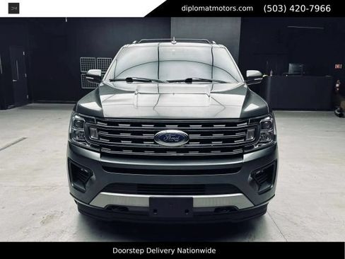 Used 2020 Ford Expedition XLT w/ Equipment Group 202A AWD/4WD image 11