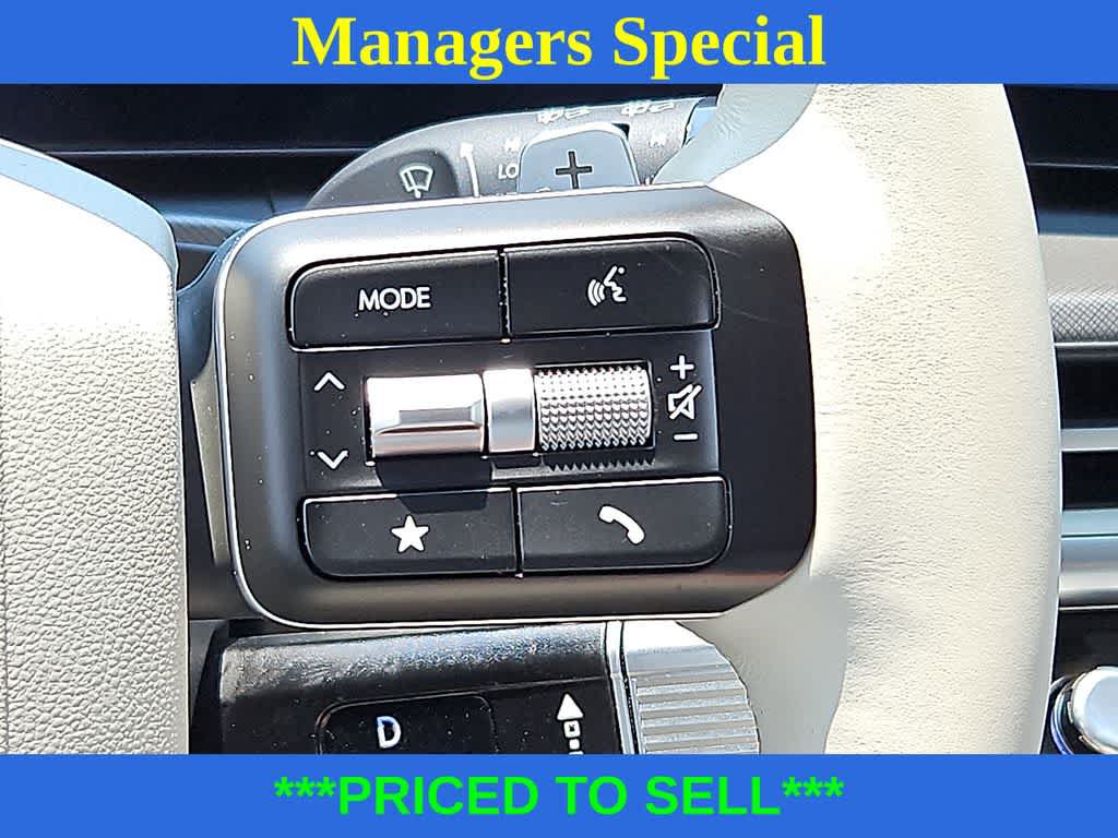 Used 2026 Hyundai Santa Fe SEL FWD image 21