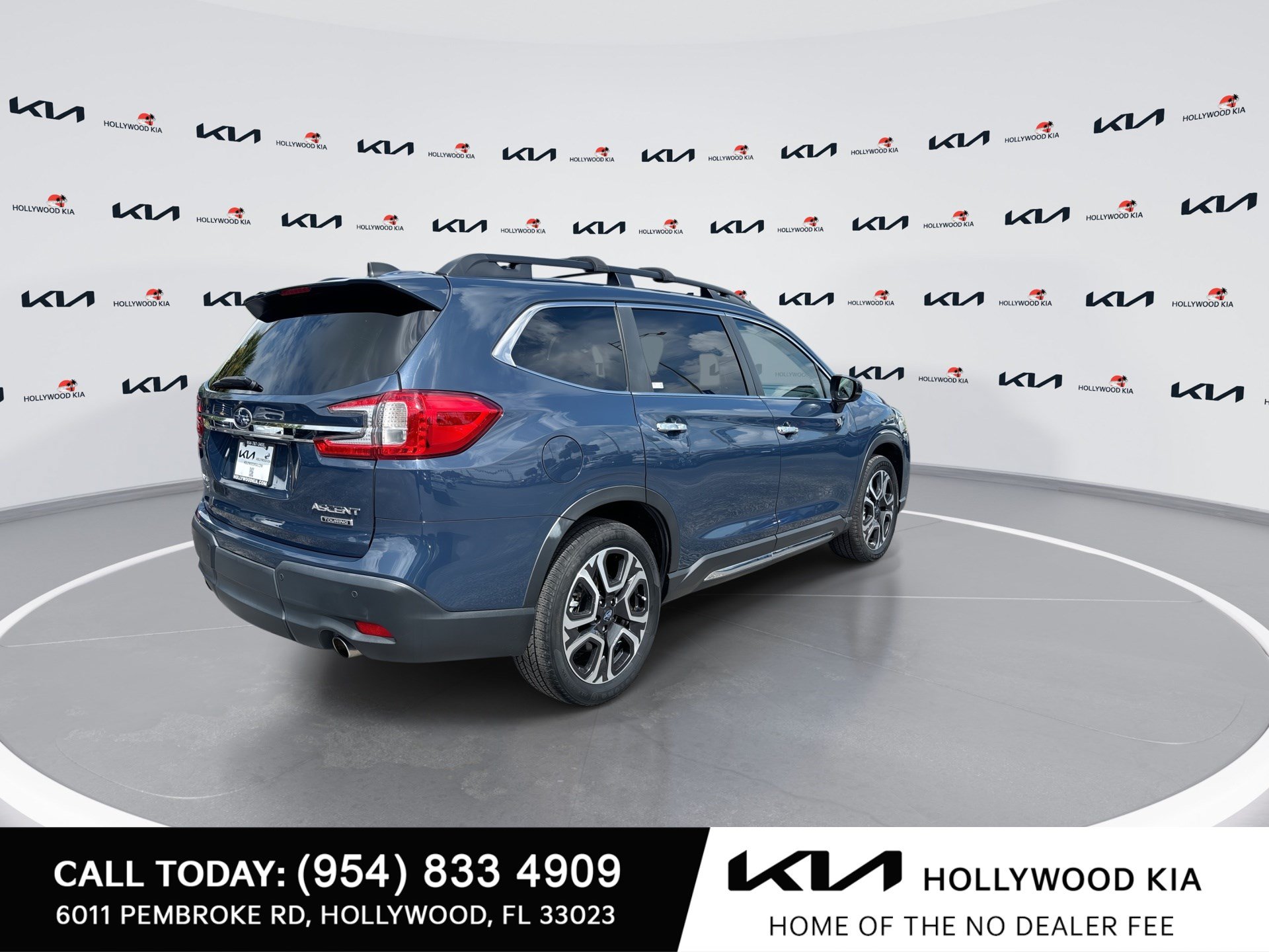 Used 2024 Subaru Ascent Touring AWD/4WD image 8
