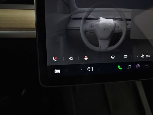 Used 2025 Tesla Model Y Long Range AWD/4WD image 29
