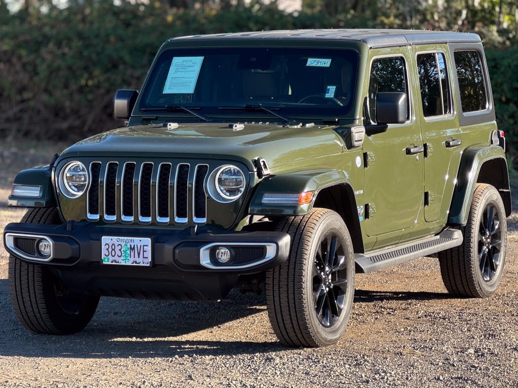 Used 2021 Jeep Wrangler Unlimited Sahara w/ Cold Weather Group AWD/4WD image 3