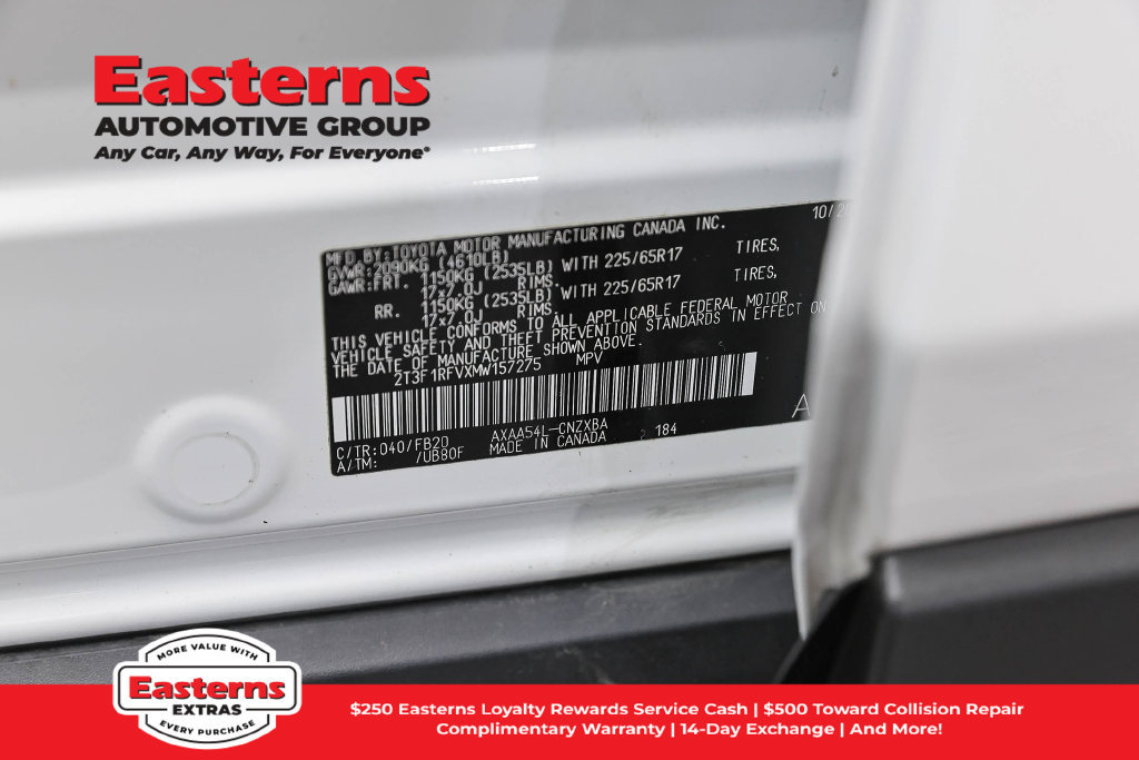 Used 2021 Toyota RAV4 LE AWD/4WD image 36
