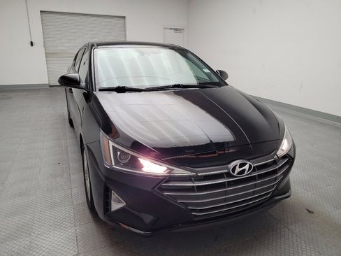 Used 2019 Hyundai Elantra SEL image 14