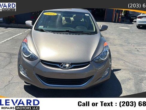 Used 2013 Hyundai Elantra GLS w/ Preferred Pkg FWD image 2