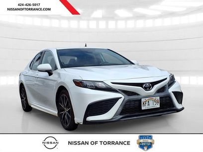 Used 2022 Toyota Camry SE w/ Carpet Mat Package (TMS)
