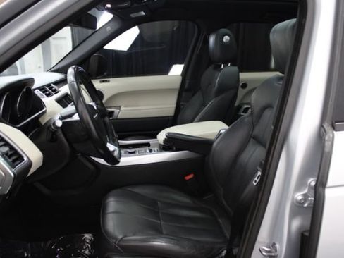 Used 2015 Land Rover Range Rover Sport HSE AWD/4WD image 10