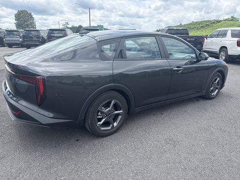Used 2025 Kia K4 FWD image 3