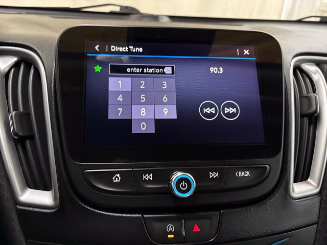 Used 2023 Chevrolet Malibu LT FWD image 34