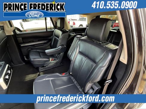 Used 2024 Ford Expedition XLT image 24