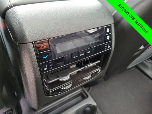 New 2025 Jeep Grand Cherokee L Limited AWD/4WD image 15