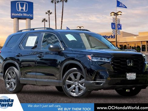 Certified 2025 Honda Pilot Sport image 1