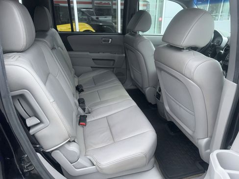 Used 2015 Honda Pilot Touring image 11