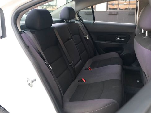 Used 2015 Chevrolet Cruze LT w/ Enhanced Safety Package FWD image 30