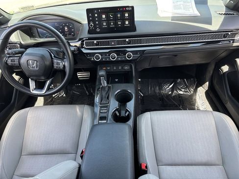 Certified 2025 Honda Civic Sport image 13