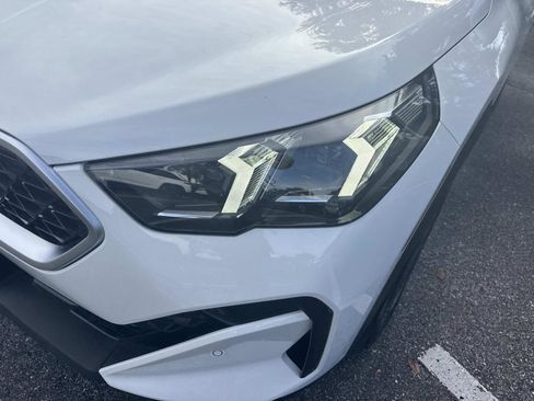 Used 2025 BMW X2 xDrive28i image 10