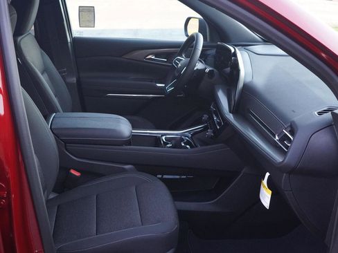 New 2026 Chevrolet Traverse LT w/ Sun and Wheel Package image 33