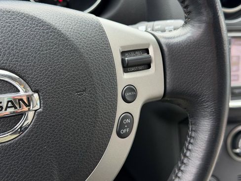Used 2012 Nissan Rogue SL AWD/4WD image 15