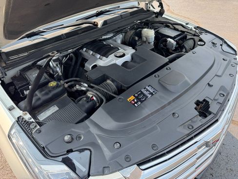 Used 2015 Cadillac Escalade Premium AWD/4WD image 27