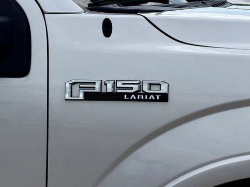 Used 2017 Ford F150 Lariat w/ Equipment Group 502A Luxury AWD/4WD image 6
