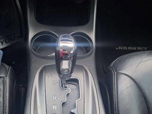 Used 2015 Dodge Journey Crossroad w/ Flexible Seating Group image 14