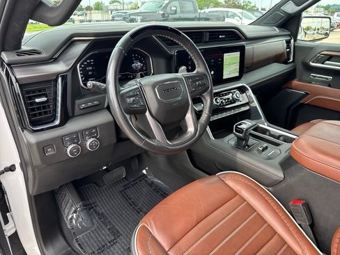 Used 2024 GMC Sierra 1500 Denali Ultimate AWD/4WD image 16
