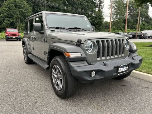 Used 2022 Jeep Wrangler Unlimited Sport AWD/4WD image 2