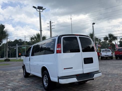 Used 2017 Chevrolet Express 2500 LT w/ LT Preferred Equipment Group RWD image 10