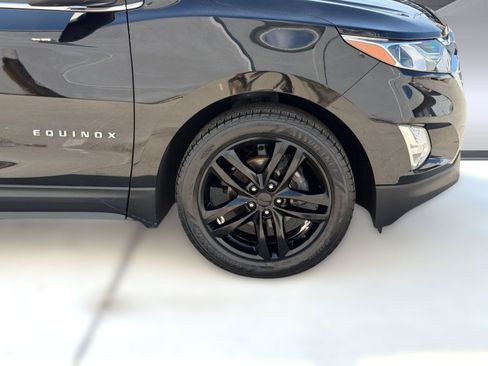 Used 2018 Chevrolet Equinox Premier FWD image 13