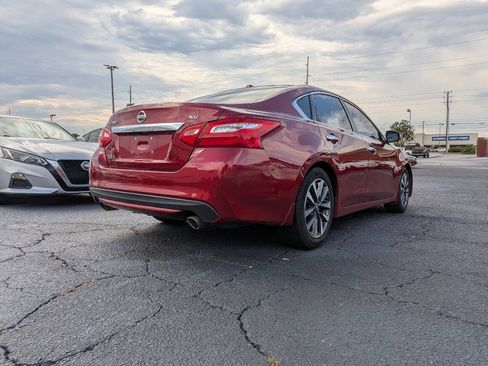 Used 2017 Nissan Altima 2.5 SV w/ Convenience Package FWD image 18