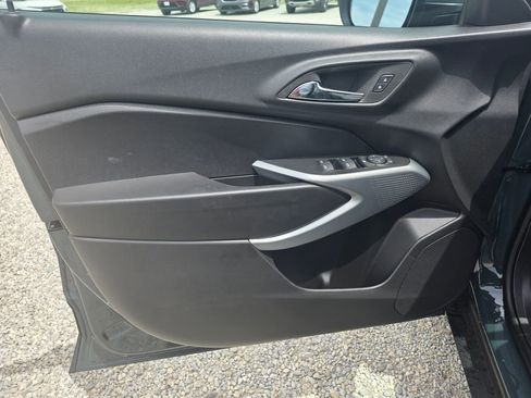 New 2026 Chevrolet Trax LS w/ LS Convenience Package FWD image 9