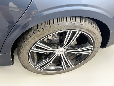 Used 2021 Volvo S60 T5 Inscription image 33