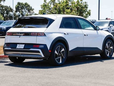 New 2026 Hyundai Ioniq 5 SEL RWD image 5