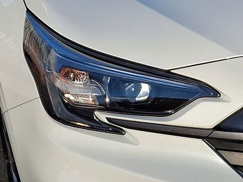 Used 2023 Subaru Legacy Limited image 9