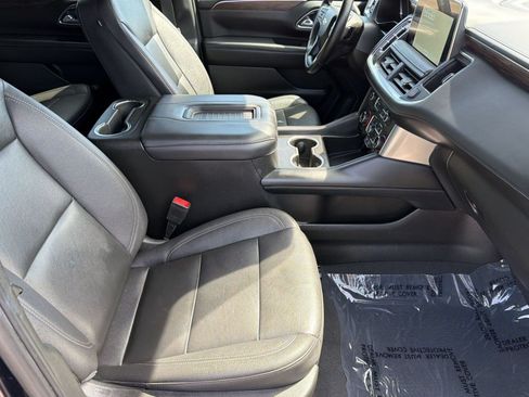 Used 2023 Chevrolet Tahoe LT w/ Luxury Package RWD image 25