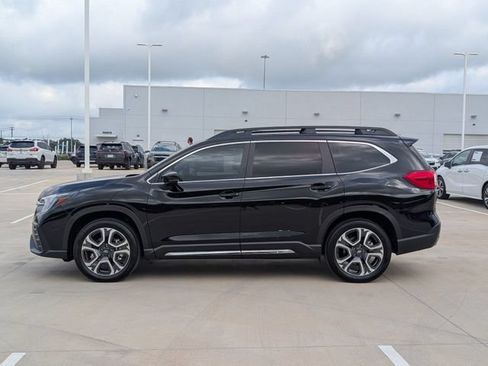 Used 2026 Subaru Ascent Limited w/ Popular Package #2 AWD/4WD image 3
