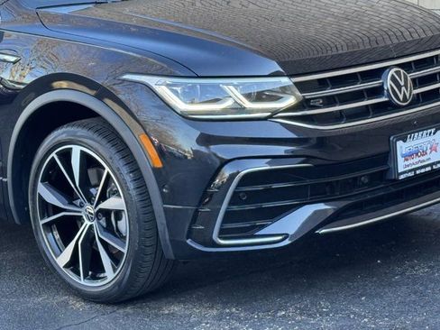 Used 2022 Volkswagen Tiguan SEL R-Line image 3