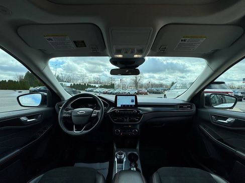 Certified 2022 Ford Escape SEL w/ SEL Stealth AWD Package image 16