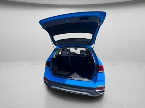 Used 2023 Volkswagen Taos SE w/ Panoramic Sunroof Package AWD/4WD image 8